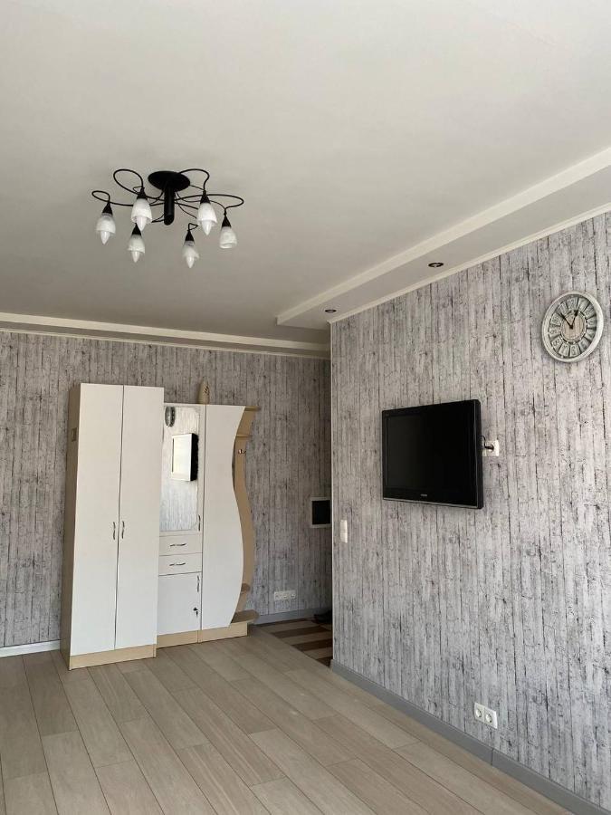 Красивая 3 К Кв Центр М Гагарина М Спортивная Kharkiv Eksteriør bilde